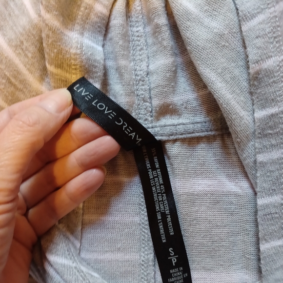 Live Love Dream Pullover - Picture 2 of 2